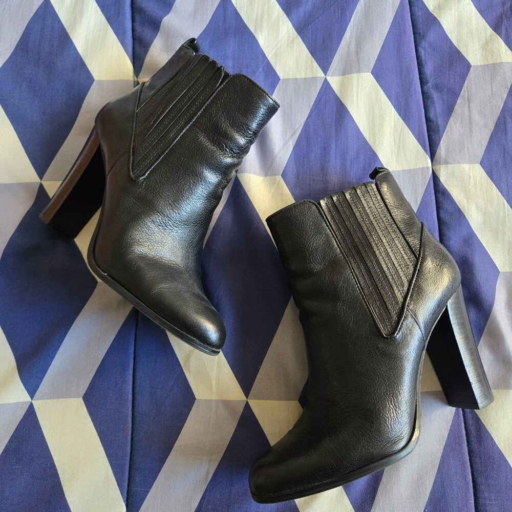 Nine West Crimson Genuine Leather Ankle Boot, Size: 10, Black